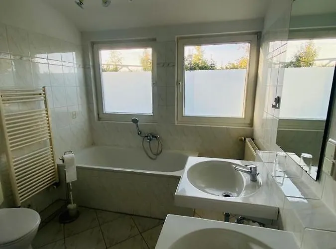 曼弗雷德马克思客房出租民宿 杜塞尔多夫